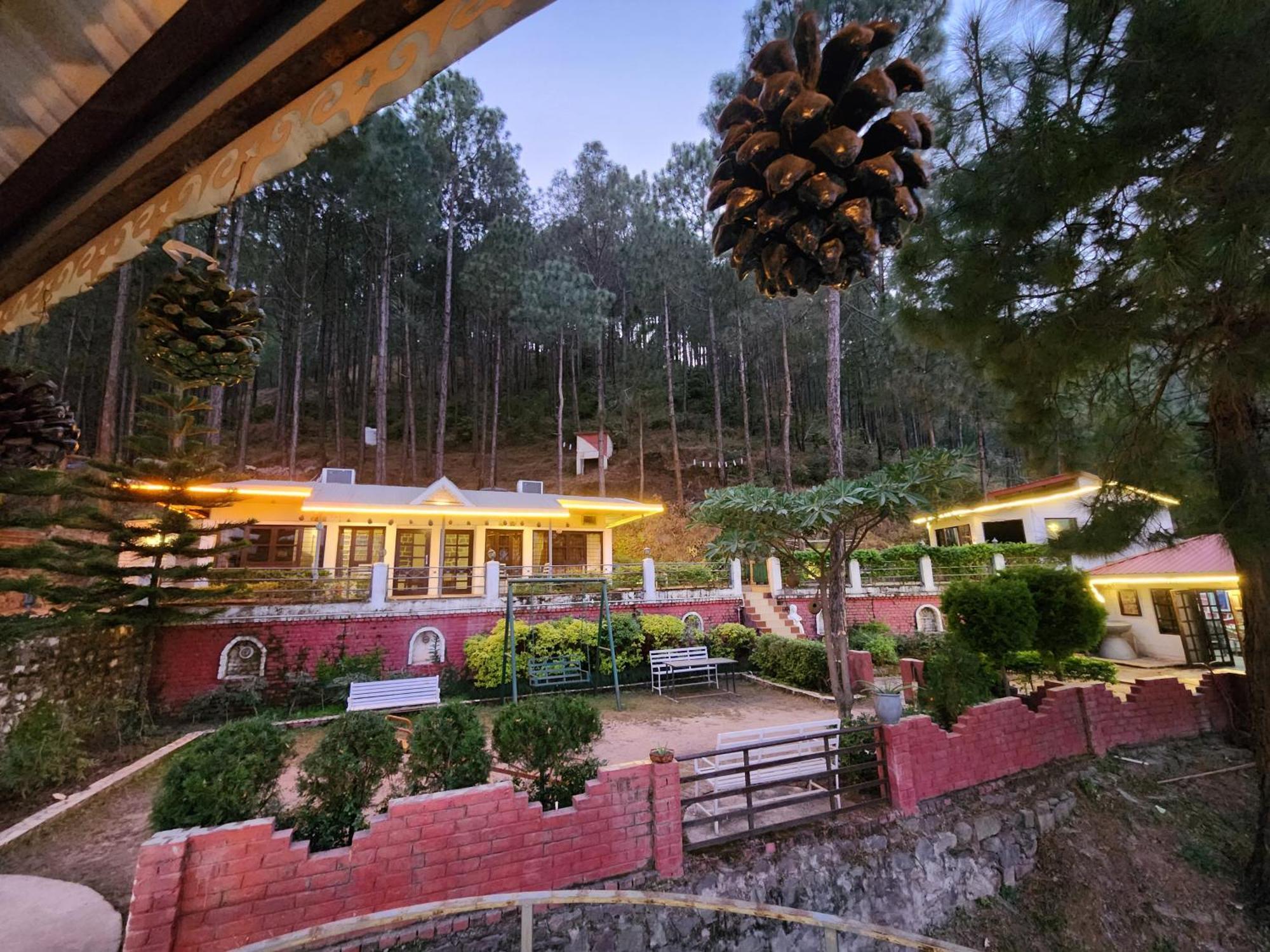 Pine Valley Resort كاساولى المظهر الخارجي الصورة