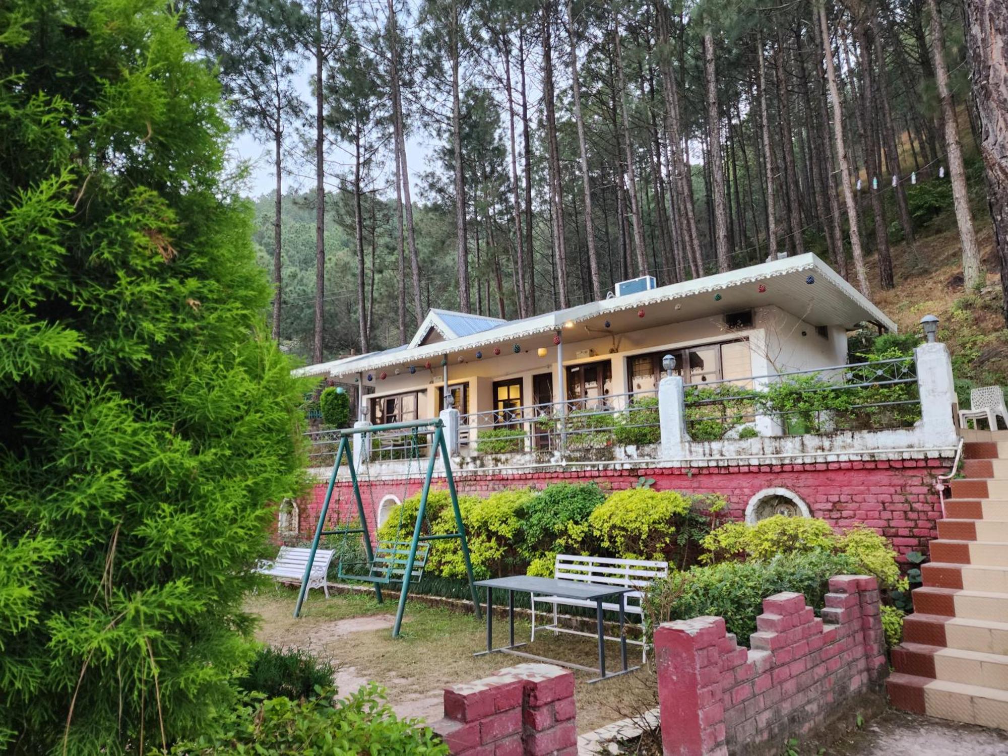 Pine Valley Resort كاساولى المظهر الخارجي الصورة
